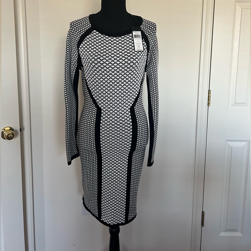 NWT BCBGMaxazria Elizabeth bodycon knit dress jacquard Size Large
